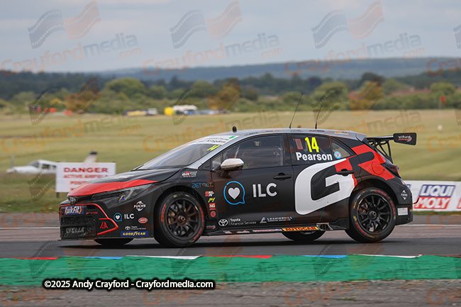 BTCC-Thruxton-080625-R11-111