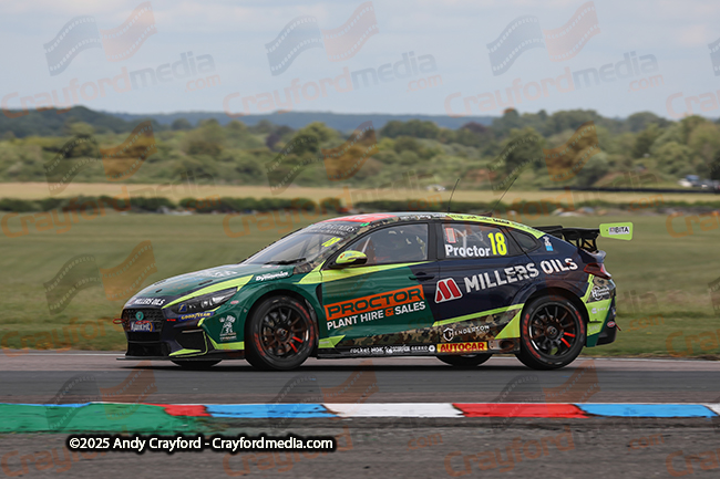 BTCC-Thruxton-080625-R11-122
