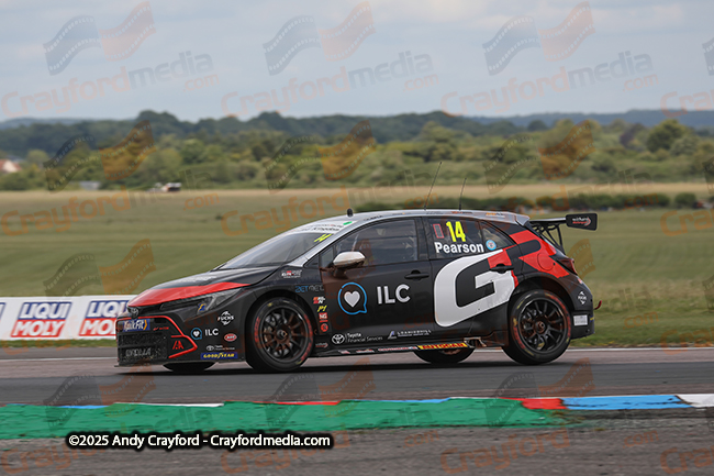 BTCC-Thruxton-080625-R11-127