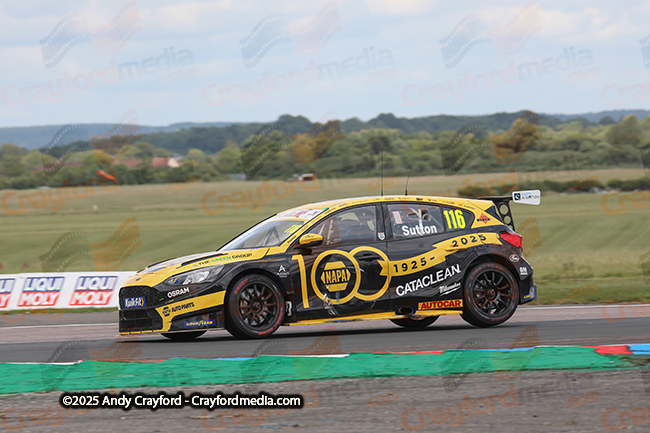 BTCC-Thruxton-080625-R11-133