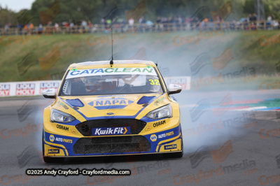 BTCC-Thruxton-080625-R11-14