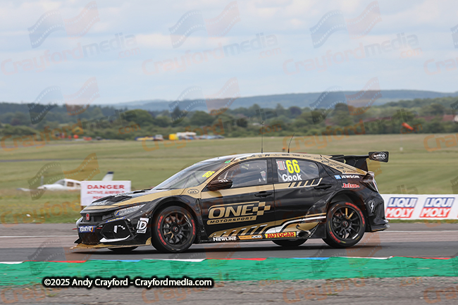 BTCC-Thruxton-080625-R11-149