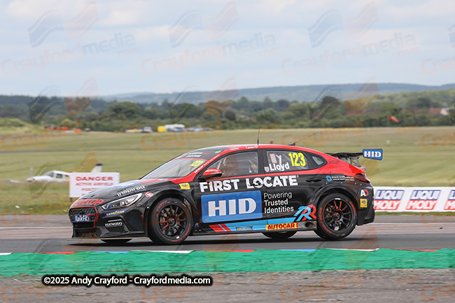BTCC-Thruxton-080625-R11-159
