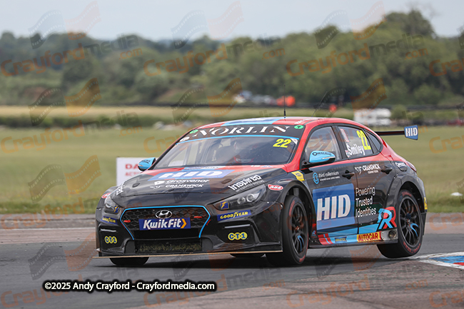 BTCC-Thruxton-080625-R11-163