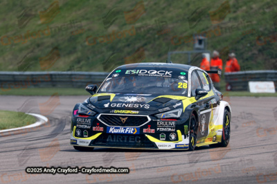 BTCC-Thruxton-080625-R11-32