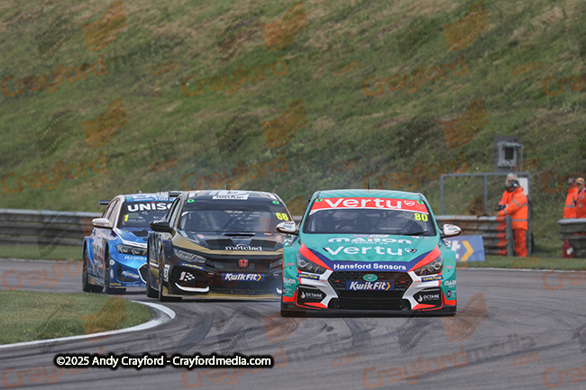 BTCC-Thruxton-080625-R11-34