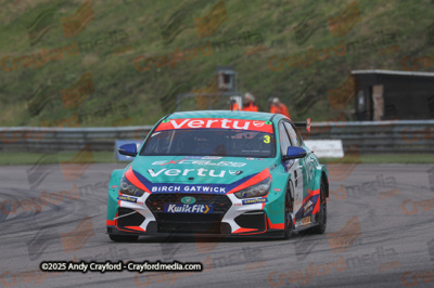 BTCC-Thruxton-080625-R11-42