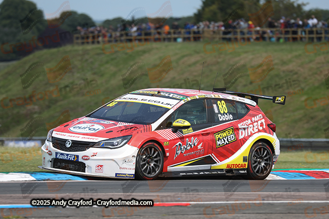 BTCC-Thruxton-080625-R11-44