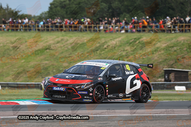 BTCC-Thruxton-080625-R11-52