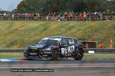 BTCC-Thruxton-080625-R11-56