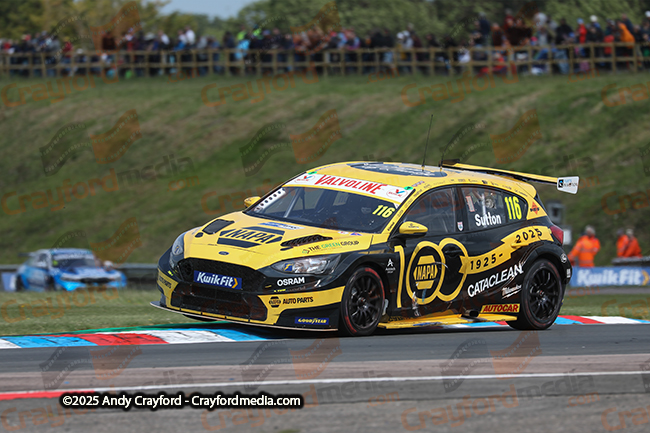 BTCC-Thruxton-080625-R11-63