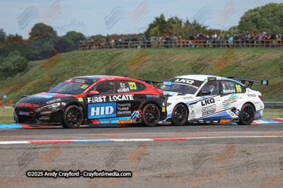BTCC-Thruxton-080625-R11-66