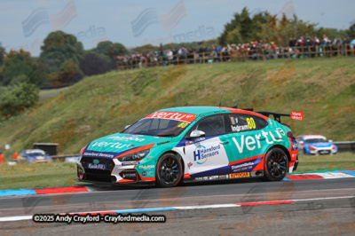 BTCC-Thruxton-080625-R11-69
