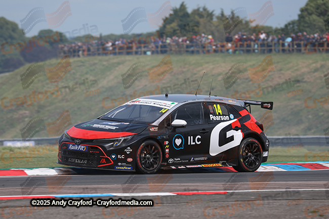 BTCC-Thruxton-080625-R11-79