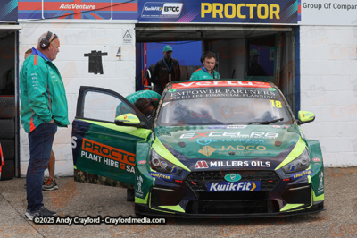 BTCC-Thruxton-080625-R11-8