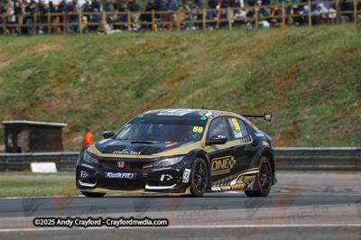 BTCC-Thruxton-080625-R11-88