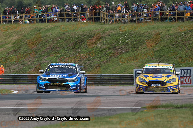 BTCC-Thruxton-080625-R11-90