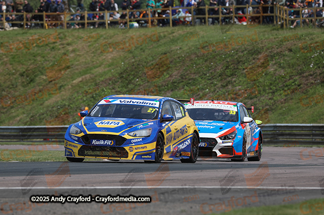 BTCC-Thruxton-080625-R11-91