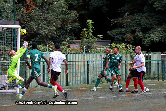 AFC-Whyteleafe-v-Horsham-YM-260725-18