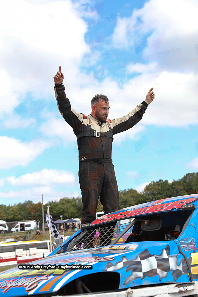 1300STOCKS-Hednesford-020825-WF-204