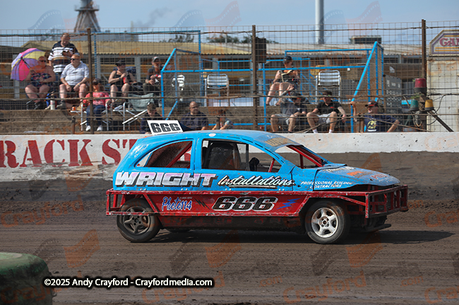 1300STOCKS-Kings-Lynn-100825-C-11