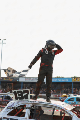1300STOCKS-Kings-Lynn-100825-EC-174