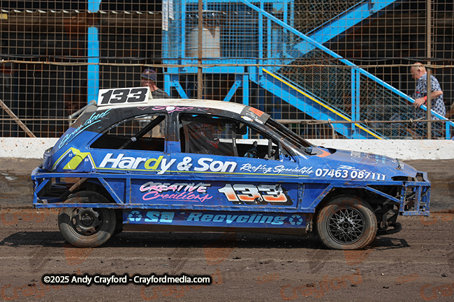 1300STOCKS-Kings-Lynn-100825-LC-3