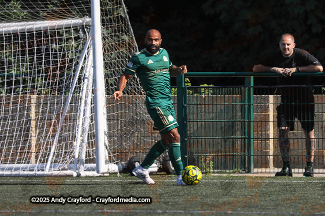 AFC-Whyteleafe-v-East-Grinstead-Town-090825-113